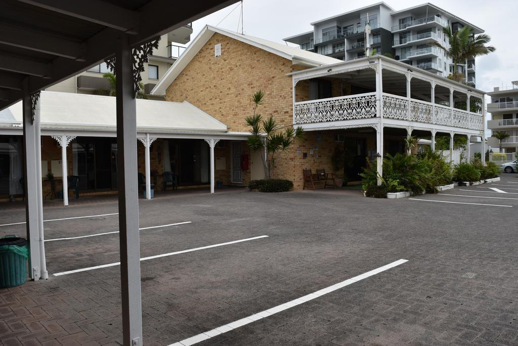 Maroochydore Beach Motel Exterior photo